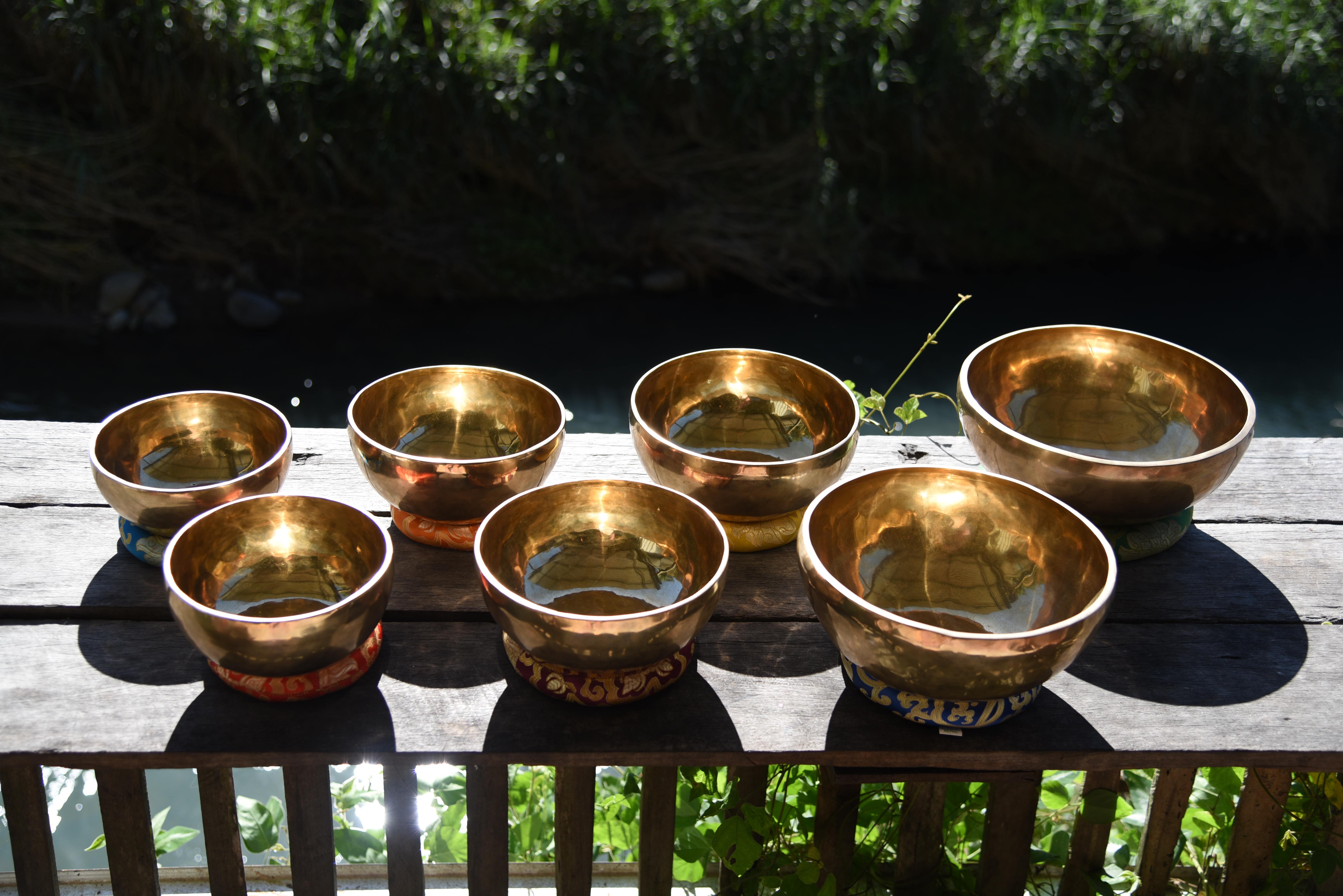 Tibetan Singing Bowl Set – Complete 7-Bowl Chakra Healing Collection view 3
